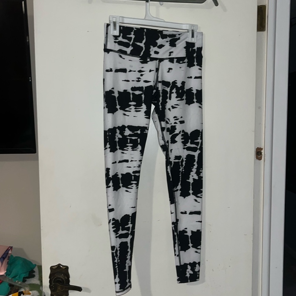 Alo yoga brand leggings